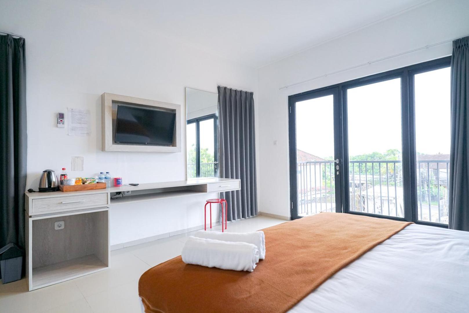 Urbanview Pecatu Residence Bali By Reddoorz อูงาซัน ภายนอก รูปภาพ