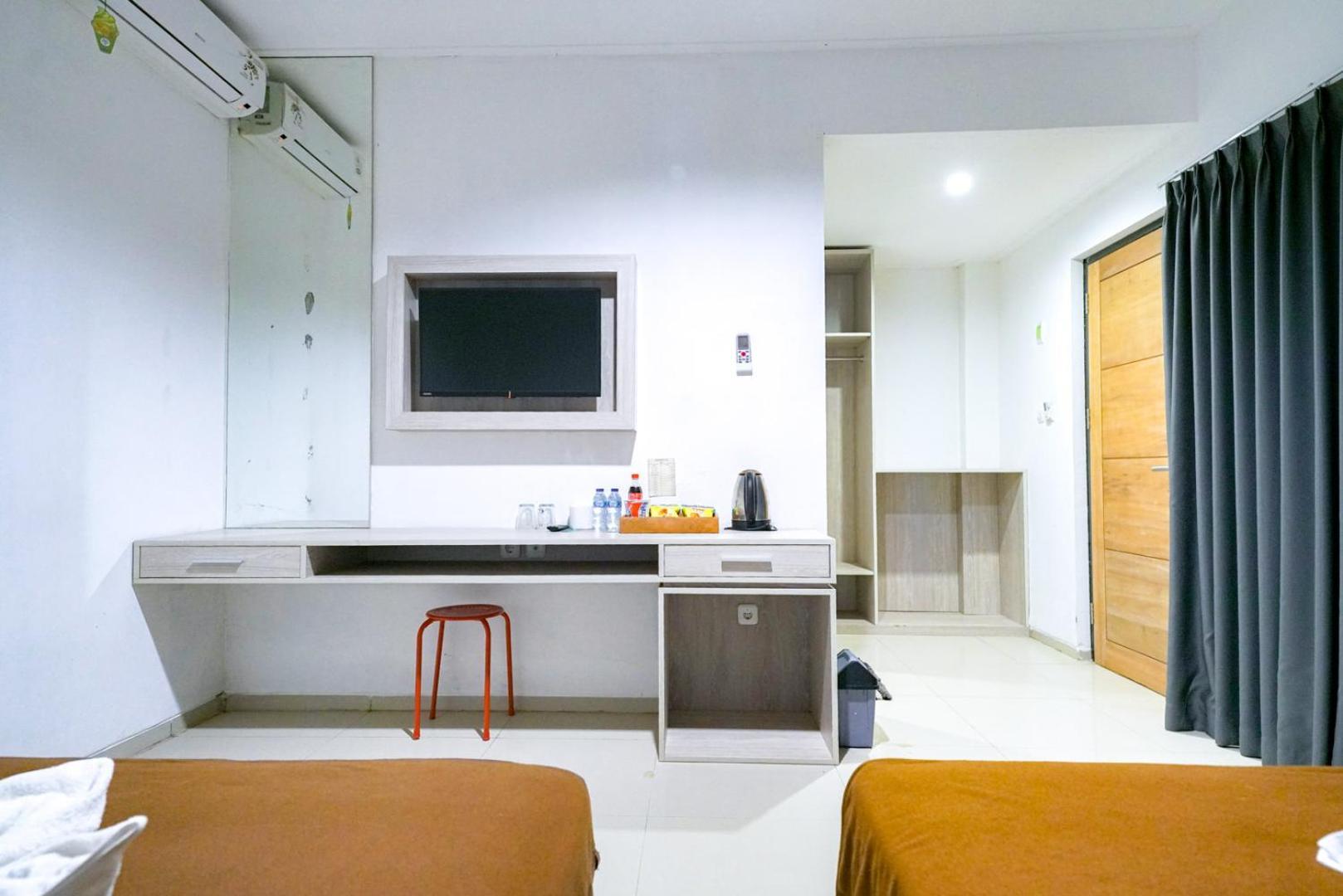Urbanview Pecatu Residence Bali By Reddoorz อูงาซัน ภายนอก รูปภาพ